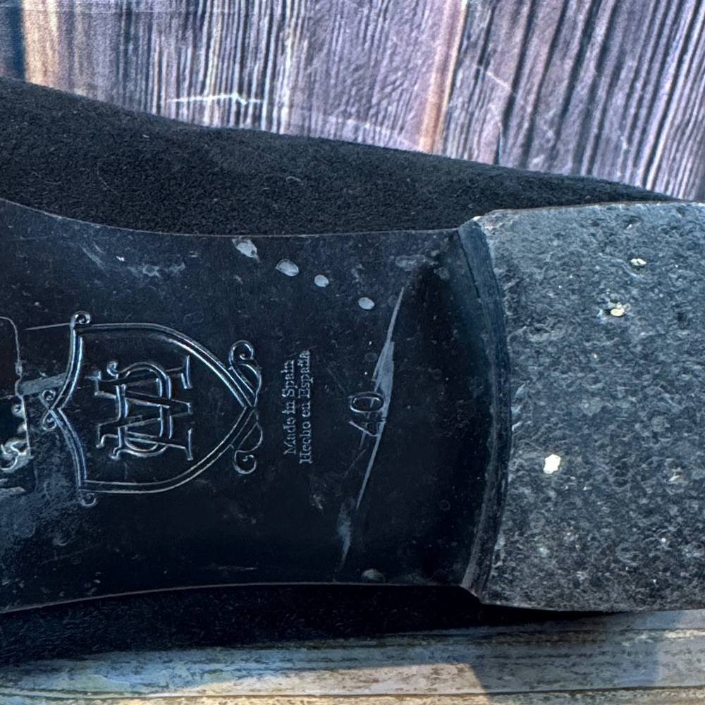 Massimo Dutti Black Suede Tassel Loafers - Picture 7 of 8